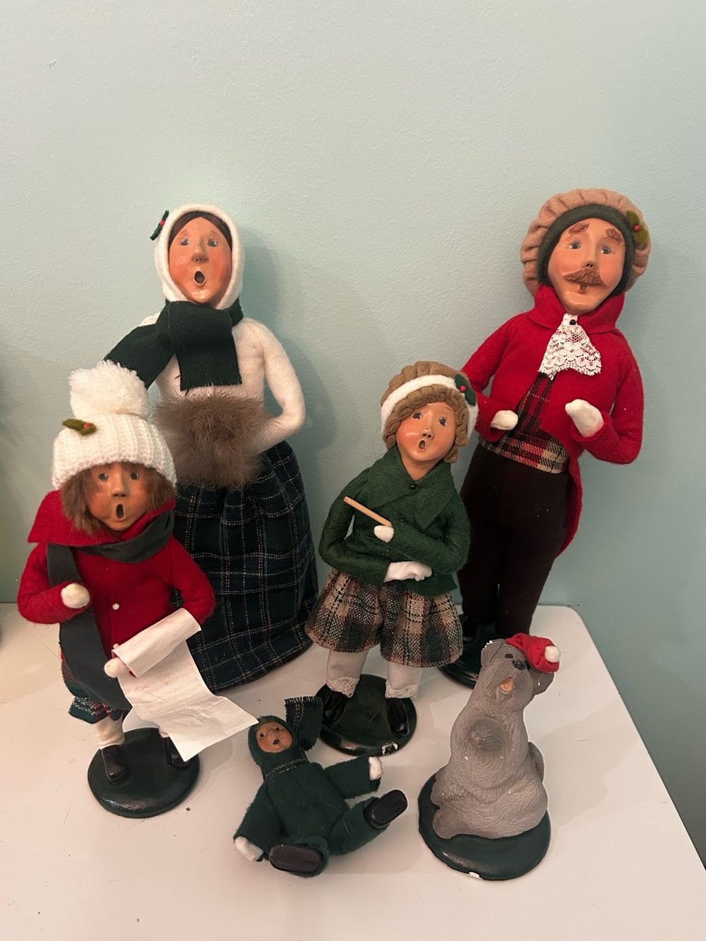 VTG 80’s Byers Choice Carolers Lot of 6 Family Christmas Dog Boy Girl